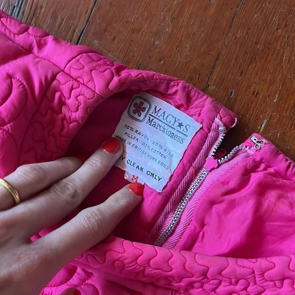 1960s Hot Pink Trapunto Quilted Dress - Picture 5 of 6